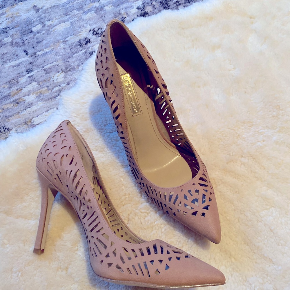 BCBG pumps